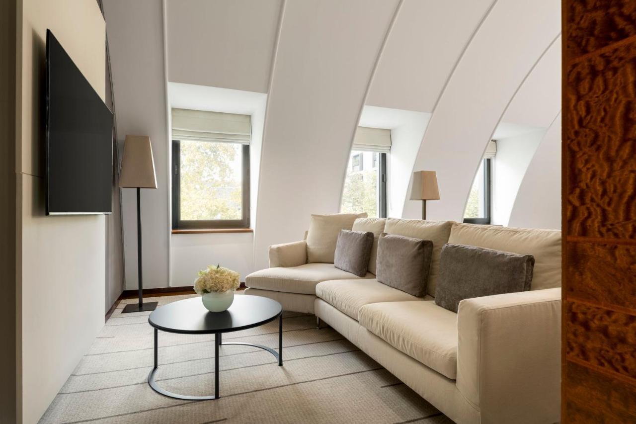 Como The Halkin London Luaran gambar